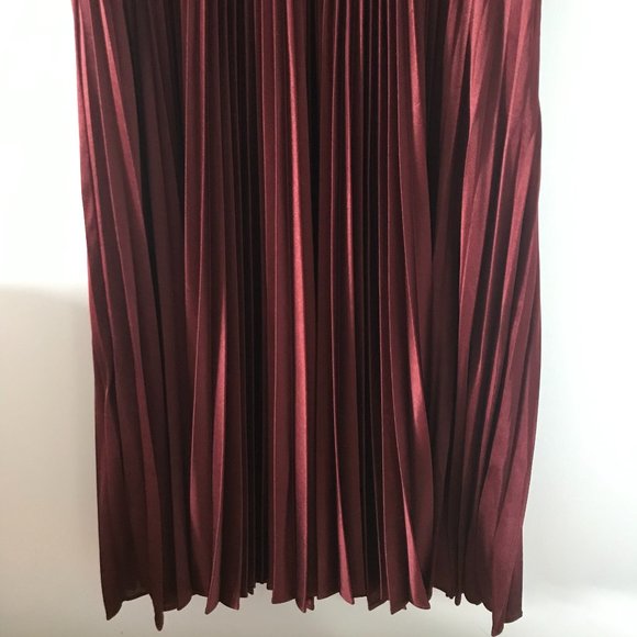 ✨HOST PICK✨Nanette Lepore High Neck Pleated Dress (NWT) - Picture 5 of 16
